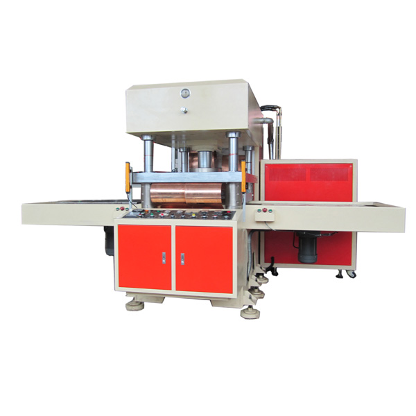 油壓式半自動PET包裝盒壓痕模切機 油壓式半自動PET包裝盒壓痕模切機