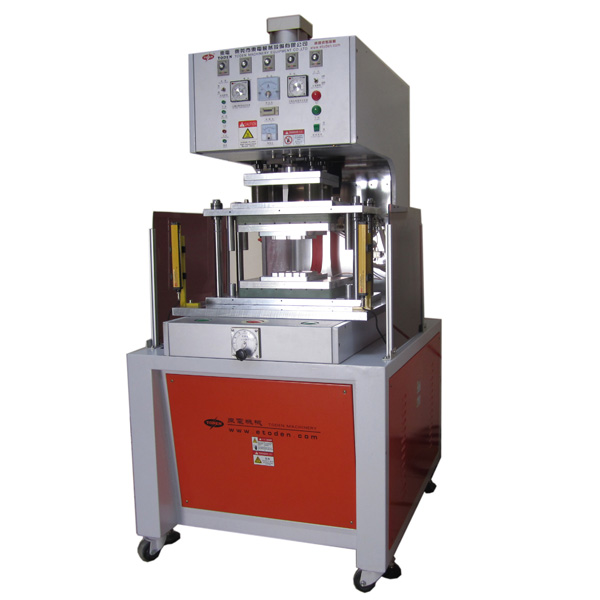 單頭式高周波皮套電壓機A-8000 單頭式高周波皮套電壓機A-8000